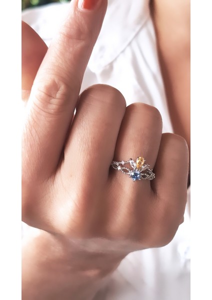 Mavi Zirkon Taşlı Büyük Taç Figürlü Çelik Kaplama Yüzük fiyatları