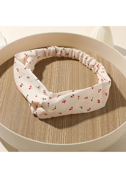 Kiraz Desenli Saç Aksesuarı Seti, Beyaz Bandana ve Scrunchie, 28 cm x 16 cm Bandana, 12 cm Lastik Toka modelleri