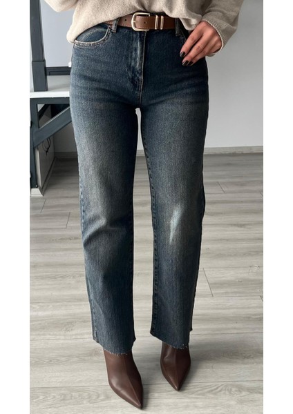 Koyu Mavi Kemerli Kesik Paça Premium Jean modelleri