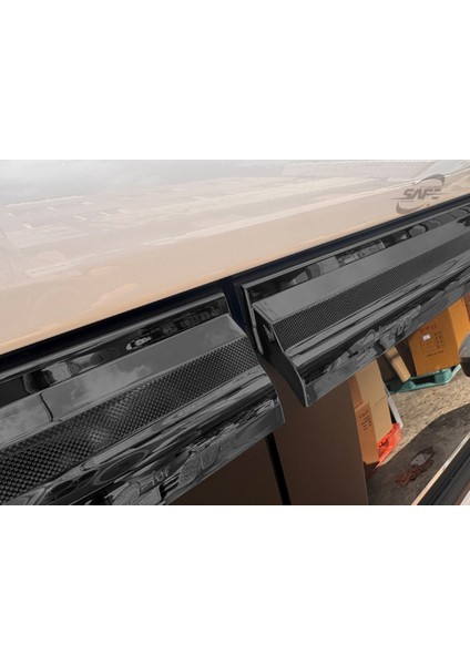 Kia Ev3 – Siyah Cam Rüzgarlığı - Kore Malı