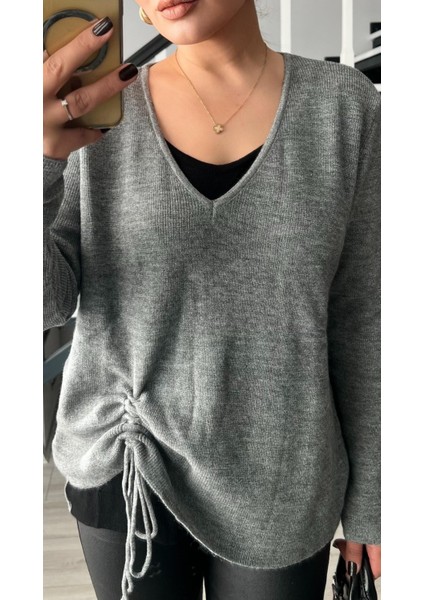 Gri-Siyah Yandan Büzgülü Kazak fırsatları