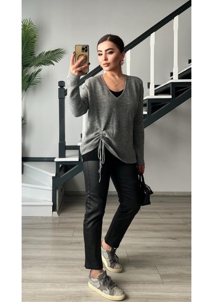 Gri-Siyah Yandan Büzgülü Kazak indirimleri