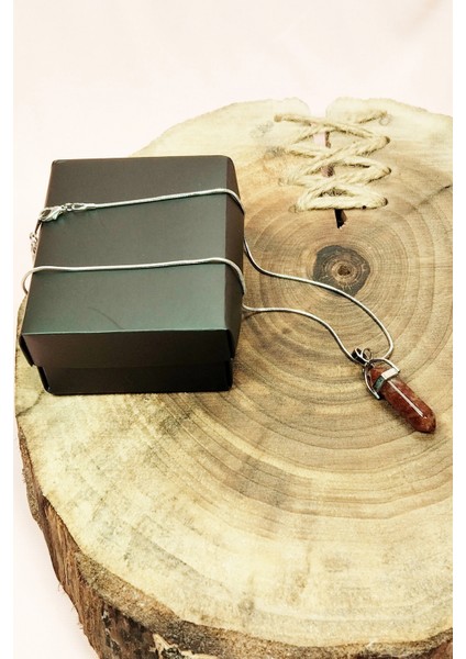 Jasper Doğal Taşı Zincirli El Yapımı Tasarımlı Kolye Uç: 3,5 cm Zincir: 20 cm Kutulu fırsatları