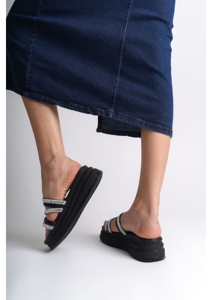 Elıse Düz Topuklu Şeritli Taşlı Kalın ve Ortopedik Taban Kadın Terlik Cst - Siyah modelleri