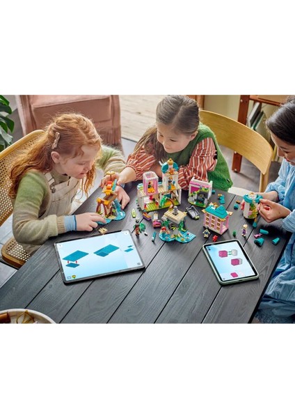 43267 LEGO Disney Prenses Şatosu ve Kraliyet Hayvanları 787 Parça +6 Yaş modelleri