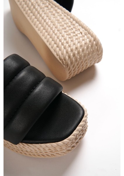 Reına Dolgu Topuklu Ortopedik Taban Hasır Görünümlü Kadın Terlik Ckt - Siyah