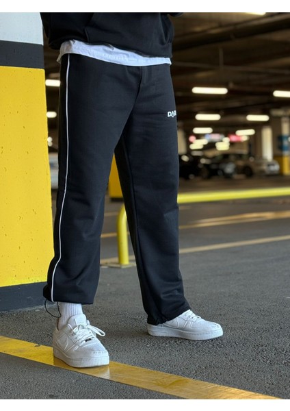 Erkek Siyah Şeritli Baskılı Ayarlanabilir Paça Oversize Baggy Eşofman fiyatları