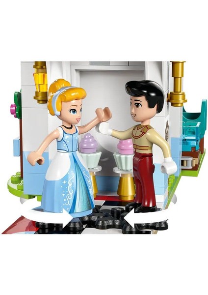43275 LEGO Disney Prensesi Sindirella'nın Şatosu ve At Taşıyıcı 596 Parça +6 Yaş