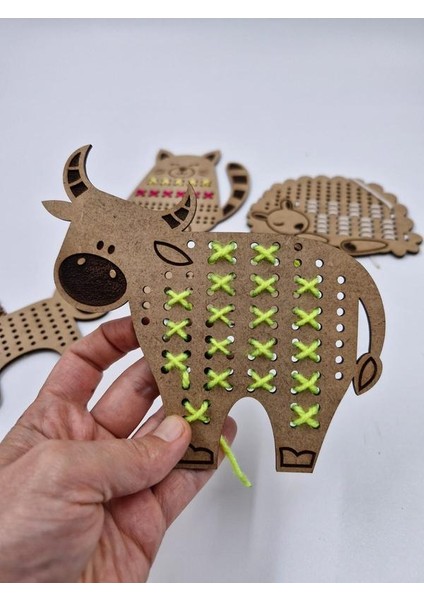 Ahşap Montessori Ip Gerçirme Örme Oyunu 10 Lu Set