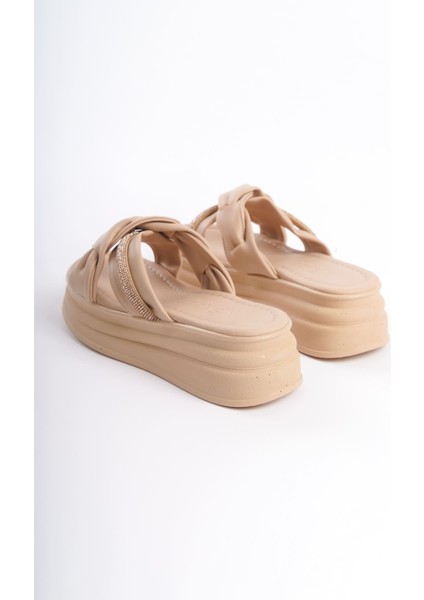 Clara Düz Topuklu Kurdele Desenli Taşlı Kalın ve Ortopedik Taban Kadın Terlik Ctt - Ten indirimleri