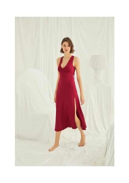 Monamise Göğüs ve Sırt Dekolteli Dantelli Yırtmaçlı Askılı Gecelik