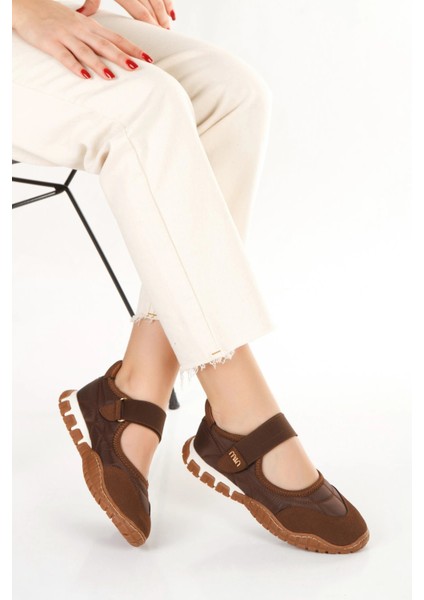 Kadın Kahverengi Ortopedik Taban Cırtlı Babet Spor Ayakkabı fırsatları