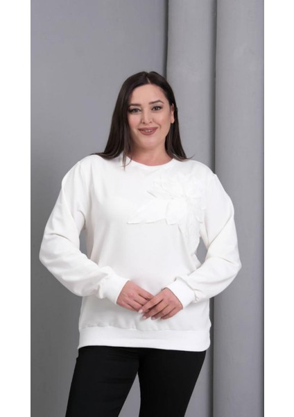 Kadın Büyük Beden Boncuk Detaylı Büyük Çiçek Aplikeli Pamuk Sweatshirt