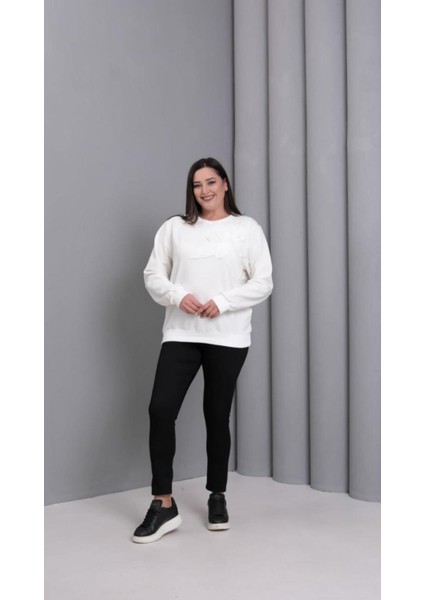 Kadın Büyük Beden Boncuk Detaylı Büyük Çiçek Aplikeli Pamuk Sweatshirt