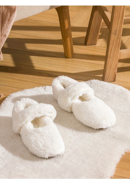 Yeni Sezon Pelüş Kadın Ev Ayakkabısı