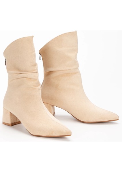 Kadın Bej Süet Körüklü Kısa Kalın Topuklu Bot fiyatları