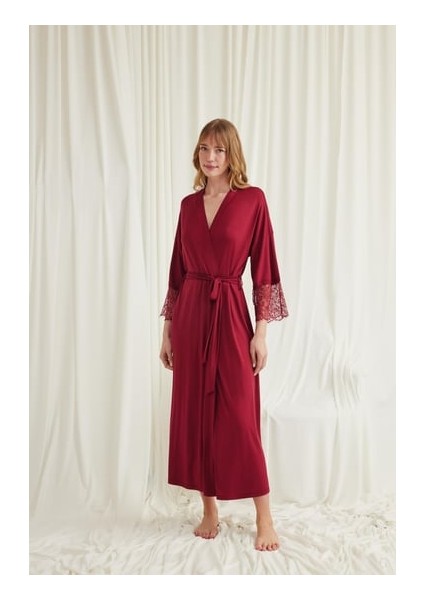 Monamise Dantelli ve Kuşaklı Sabahlık