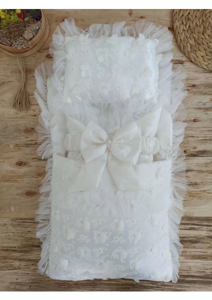 Yenidoğan Izmir Incisi Tül Işlemeli Pamuklu Fiyonklu Kundaklı Lüks 3lü Alt Açma Seti Ekru