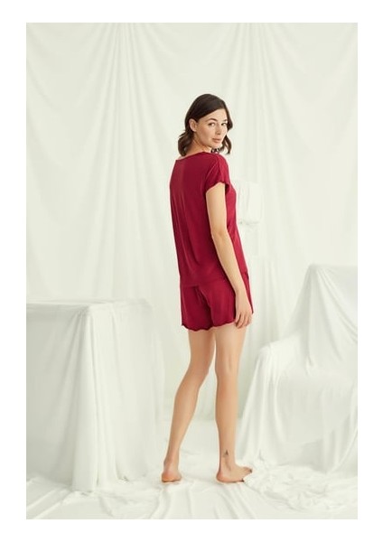 Monamise Kısa Kollu Dantelli V Yaka Şort Takımı fırsatları