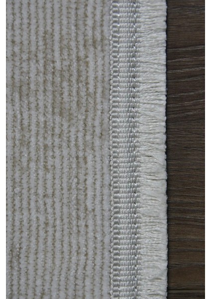 Luce Çerçeveli Krem Gold Çizgili Akrilik Makine Halısı modelleri