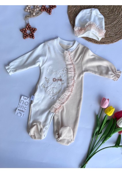 Kız Bebek Hastane Çıkışı