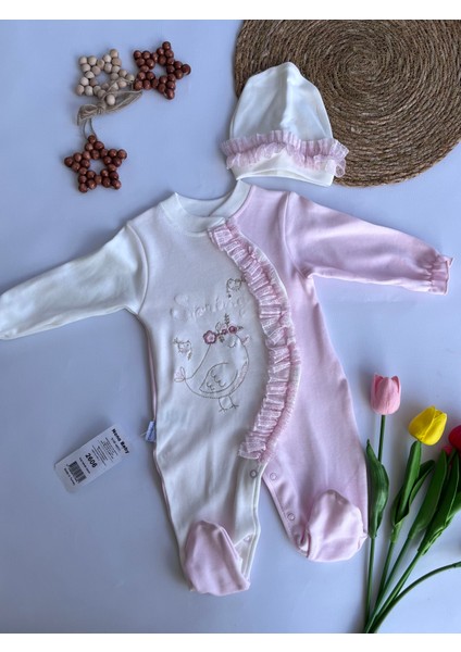 Kız Bebek Hastane Çıkışı