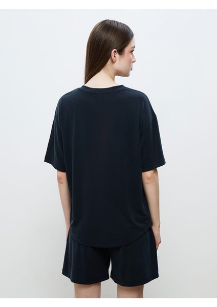 Yeni Sezon V Yaka Modal Karışımlı Kadın Tişört fırsatları