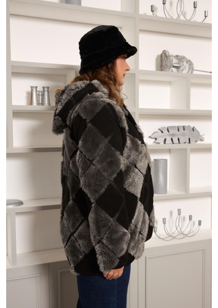 Geometrik Peluş Büyük Beden Kapşonlu Ceket Siyah fırsatları