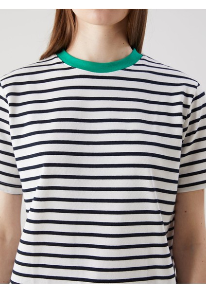 Yeni Sezon Bisiklet Yaka Çizgili Kadın Tişört modelleri