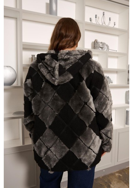 Geometrik Peluş Büyük Beden Kapşonlu Ceket Siyah modelleri