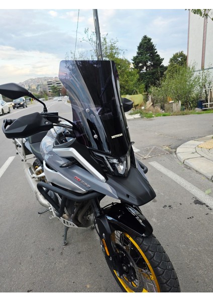 Arora Gs 525 Siperlik Ön Cam 2022-2025 Model 51CM Siyah Renkli 4mm