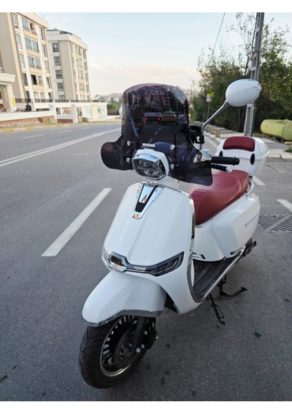 Küba mt 50 Pro Plus Ön Cam 2024-2025 Model 43CM Siyah Renkli 4mm Elcikli Aparatsızdır