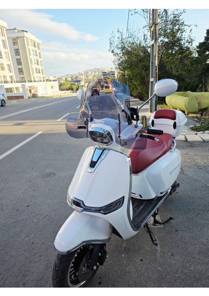 Küba mt 50 Pro Plus Ön Cam 2024-2025 Model 43CM Füme Renkli 4mm Elcikli Aparatsızdır