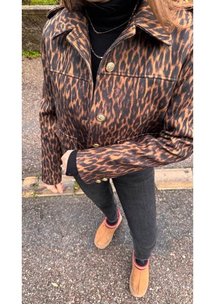 Kısa Leopar Ceket