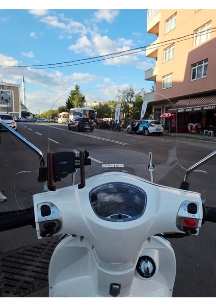 Küba mt 50 Pro Plus Ön Cam 2024-2025 Model 43CM Şeffaf Renkli 4mm Elcikli Aparatsızdır fırsatları