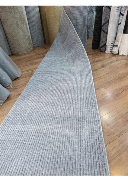 Kendinden Çizgili Gri Kaymaz Taban Dekoratif Koridor Yolluğu