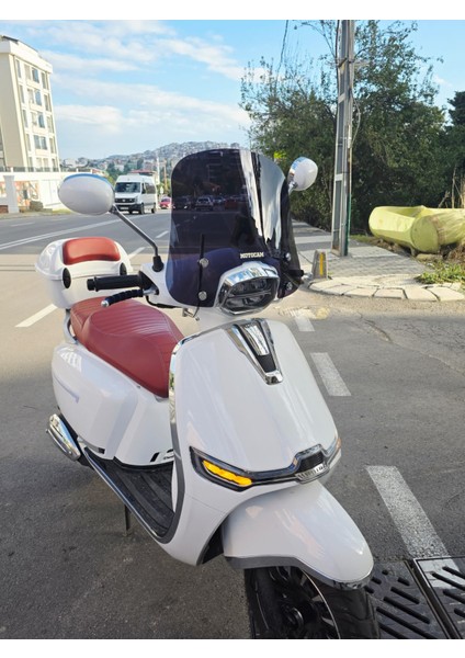 Küba mt 50 Pro Plus Ön Cam 2024-2025 Model 39CM Siyah Renkli 4mm Aparatsızdır