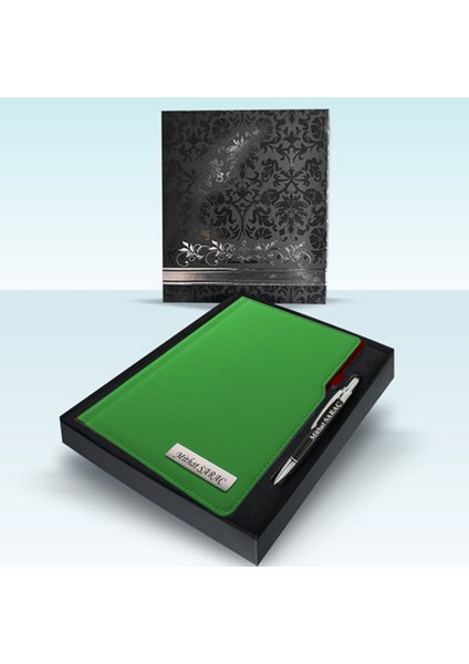 Kişiye Özel Kutulu 17 x 24 cm 2026 Tarihli L Model Yeşil Ajanda ve Kalem Seti
