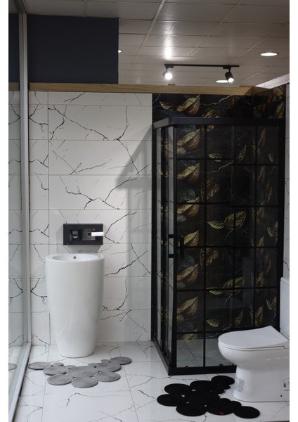 Renkli ve Şık Banyo Klozet Önü Paspası, Modern ve Kullanışlı Tasarım. fırsatları