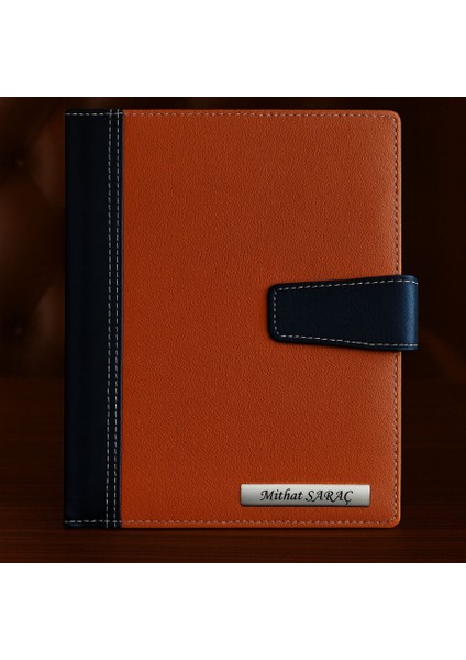 Kişiye Özel 2026 Tarihli Mıknatıs Kilitli Turuncu Günlük Ajanda ve Kalem Seti