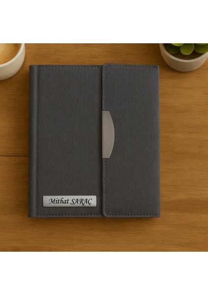 Kişiye Özel 2026 Tarihli Gizli Spiralli Mıknatıs Kilitli Antrasit Ajanda ve Kalem Seti