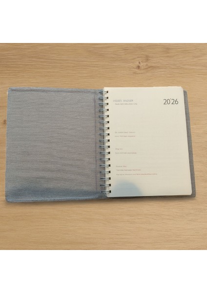 Kişiye Özel 2026 Tarihli Gizli Spiralli Krem Ajanda ve Kalem Seti fiyatları