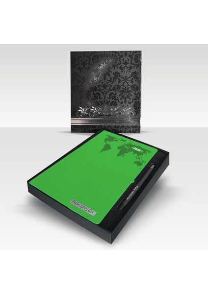 Kişiye Özel Kutulu 17X 24 cm 2026 Tarihli Dünya Baskılı Yeşil Ajanda ve Kalem Seti