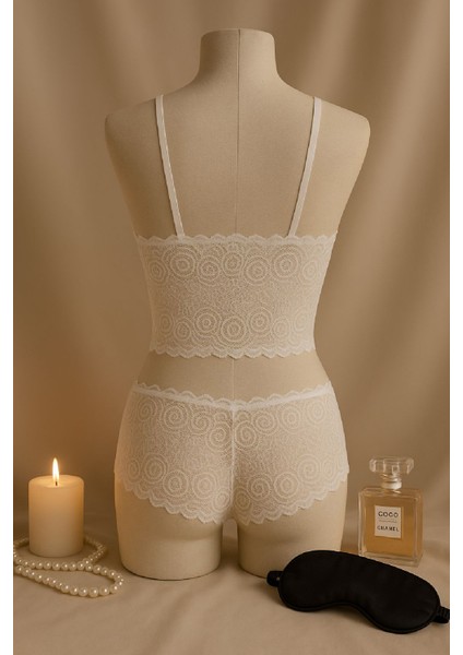 Kadın Beyaz Dantel Bralet Şort Takımı – Romantik ve Zarif Iç Giyim modelleri