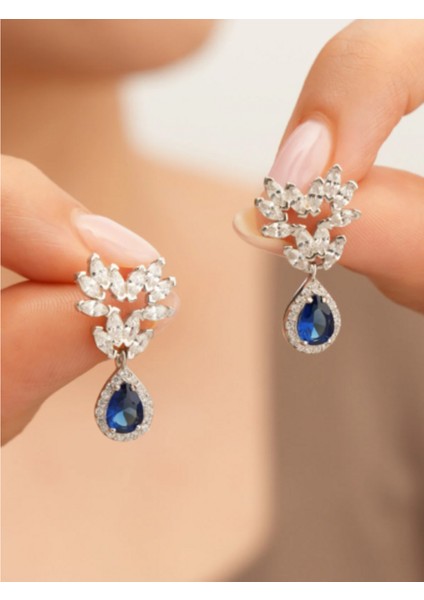 925 Ayar Rodyum Kaplama Damla Safir Taşlı Fantazi Gümüş Küpe