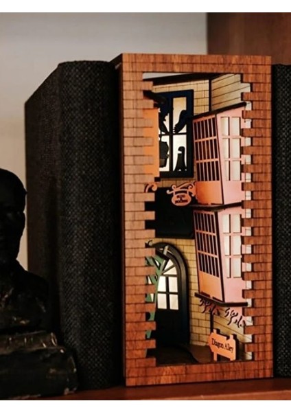 Harry Potter Diagon Alley Book Nook Kitap Köşesi Kitap Tutucu fiyatları