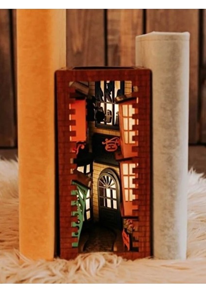 Harry Potter Diagon Alley Book Nook Kitap Köşesi Kitap Tutucu