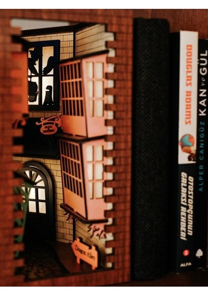 Harry Potter Diagon Alley Book Nook Kitap Köşesi Kitap Tutucu