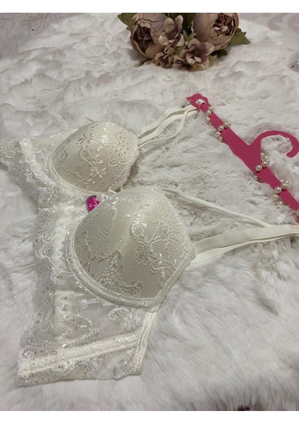 Çapraz Askılı Dantelli Dolgulu Bralet Sütyen modelleri
