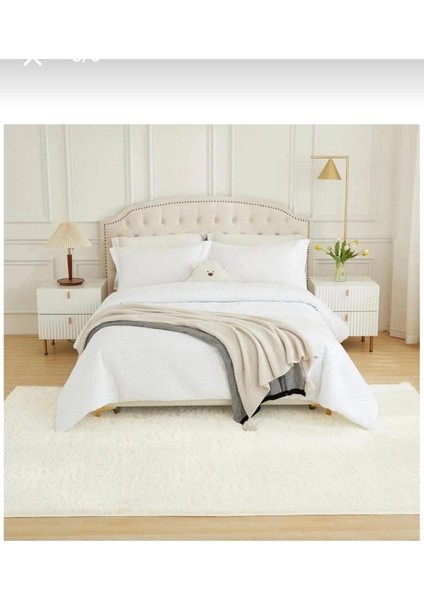 Yumuşak Peluş Halı Yolluk, Kaymaz Taban, Yıkanabilir, Krem Bej Renk, Şık ve Konforlu Kullanım fiyatları